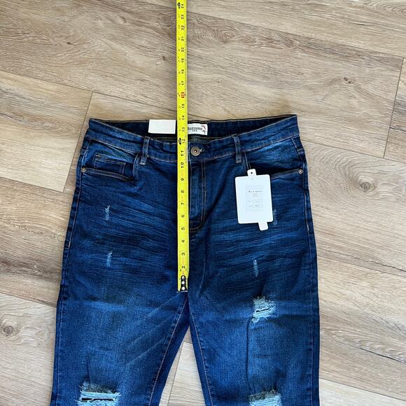 ACE OF DIAMOND Men's Distressed Slim Fit Jeans Size 36X32 In Indigo - Picture 3 of 11